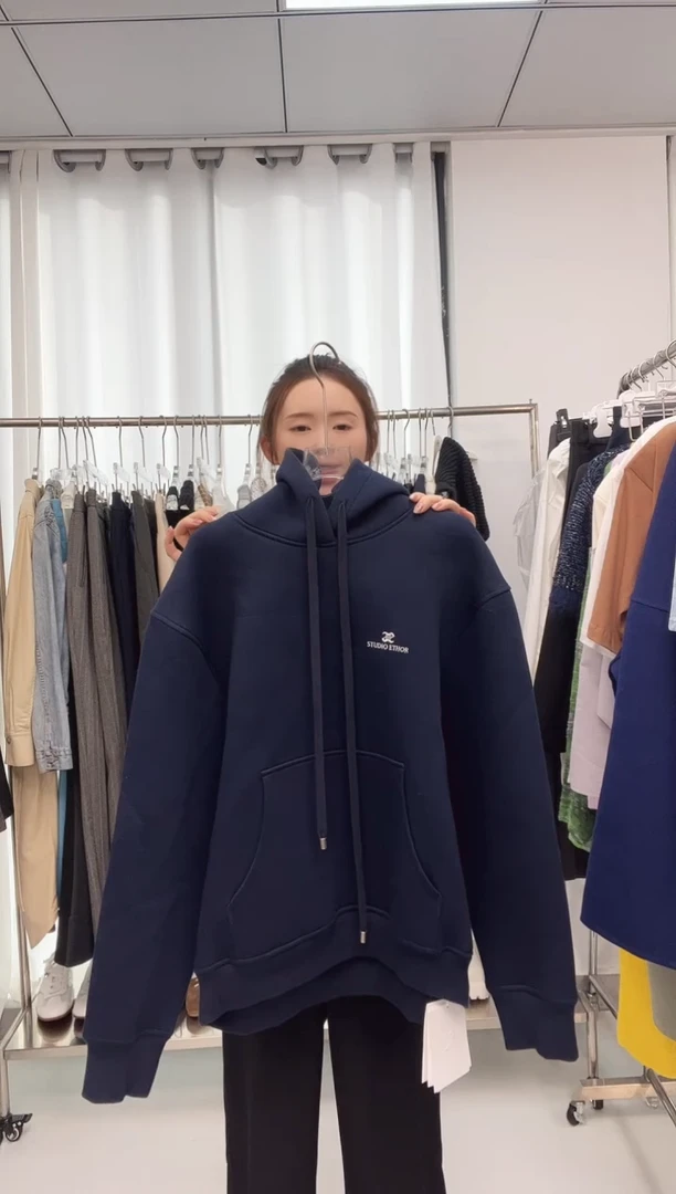 ethor  空气棉卫衣 M码 福福已开价 编号061