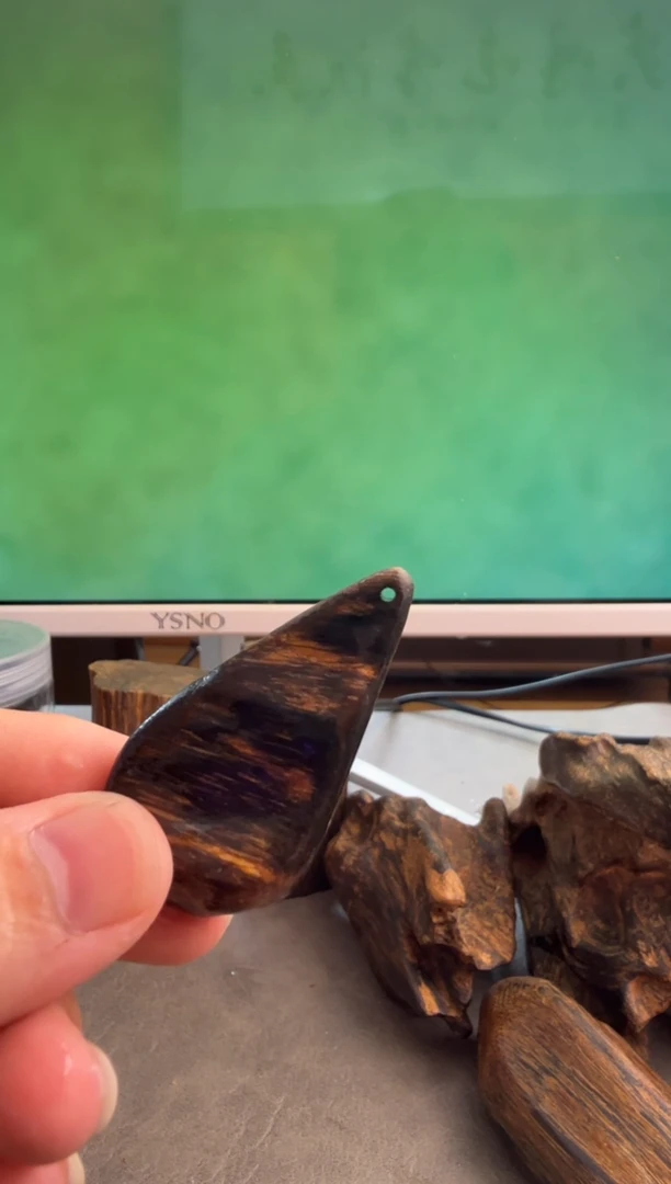 沉香吊坠多样性发一