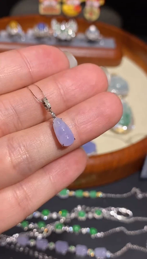 【闪购商品】翡翠颈饰18K金镶嵌万能扣吊坠