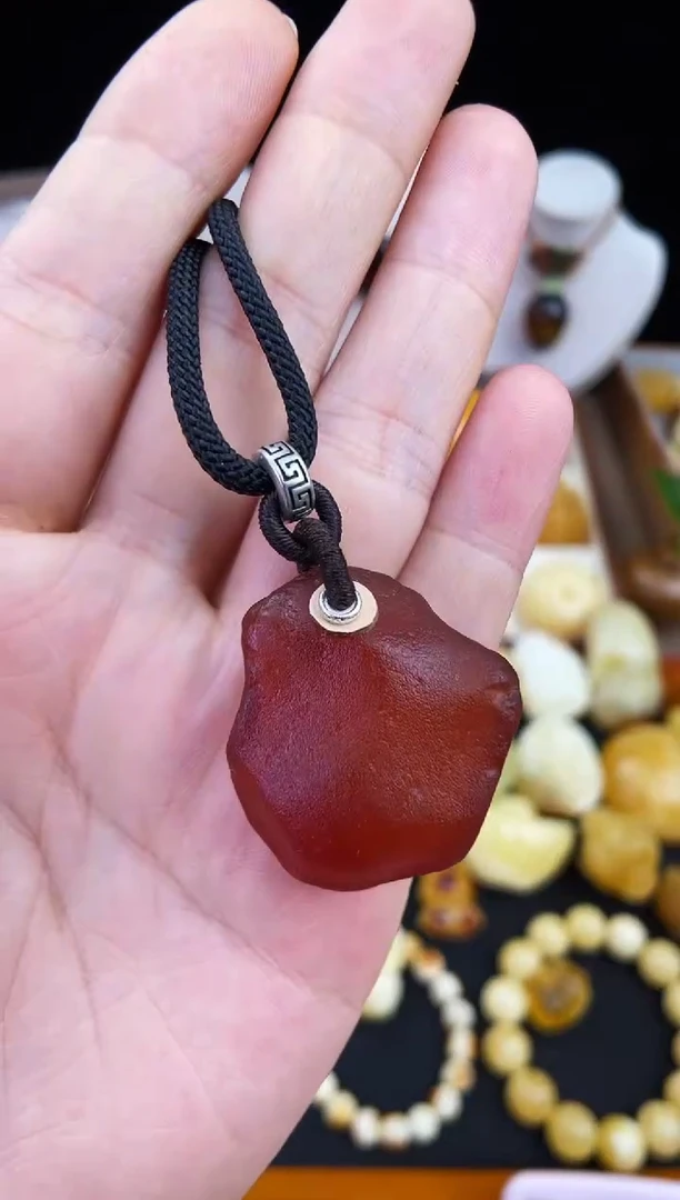 琥珀未镶嵌珠宝奇石柒月