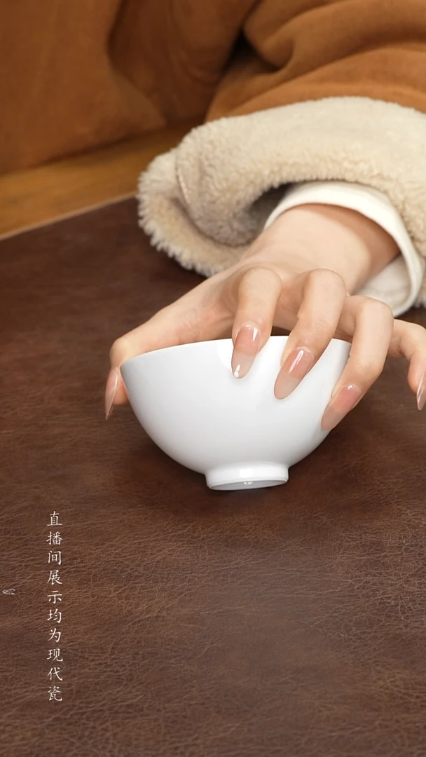 景德镇白胎大鸡心杯