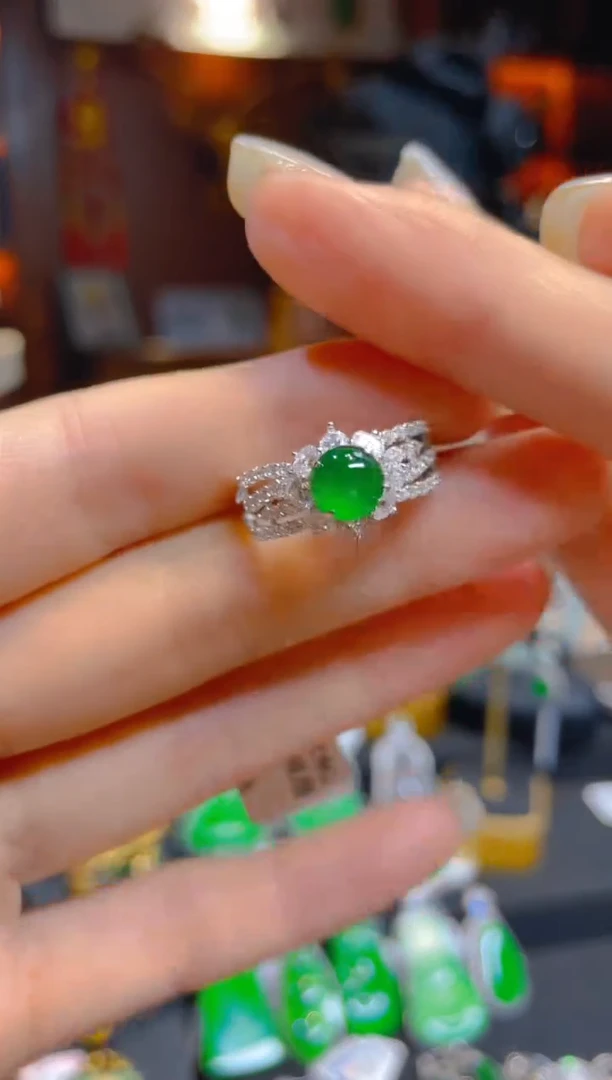 翡翠戒指银S925镶嵌天然A货翡翠蛋面戒指/135524