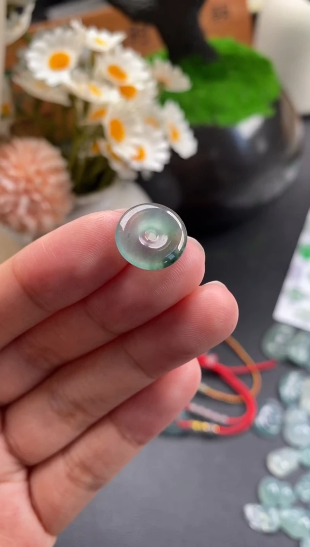 散珠翡翠冰种平安扣