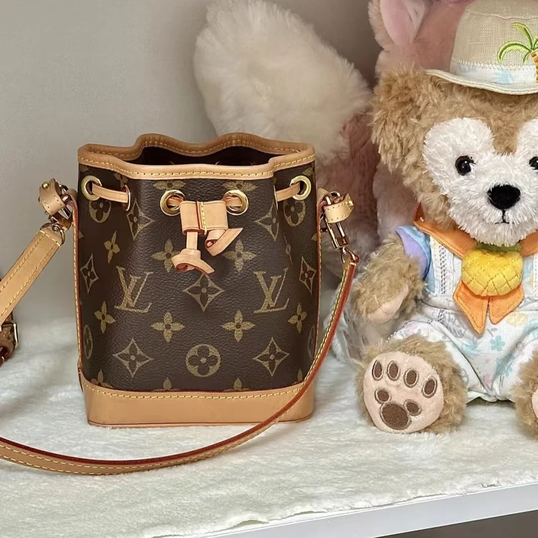 未使用 LouisVuitton/路易威登 蔚蓝/老花 nano noe 小水桶