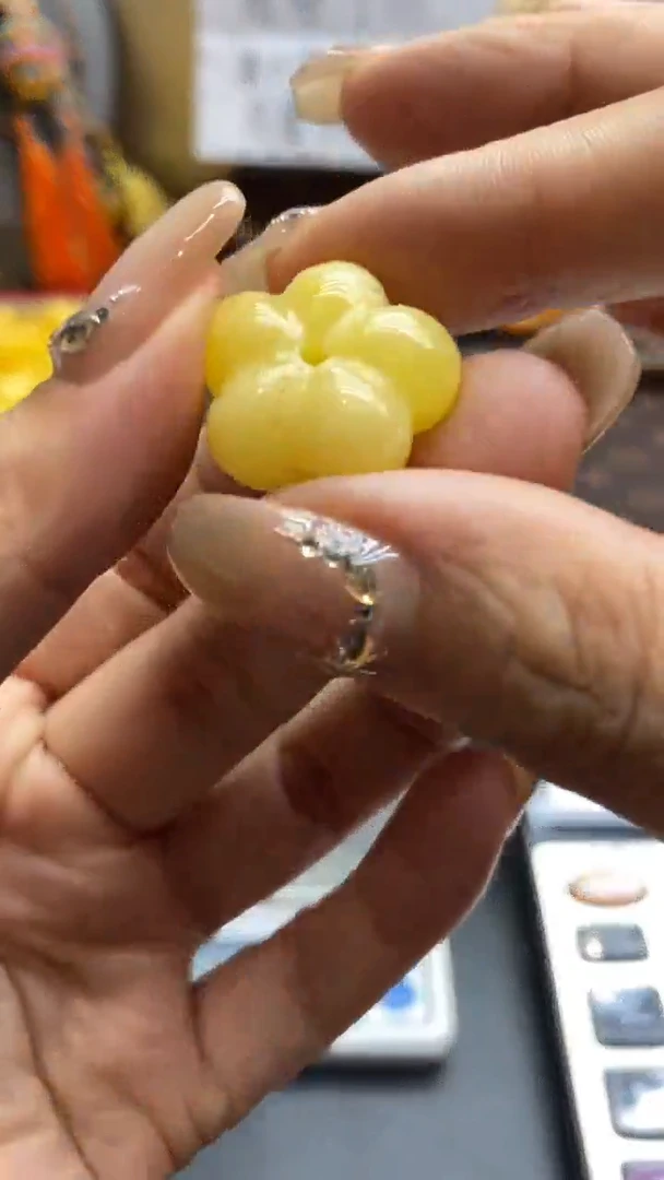 琥珀未镶嵌珠宝奇石1001