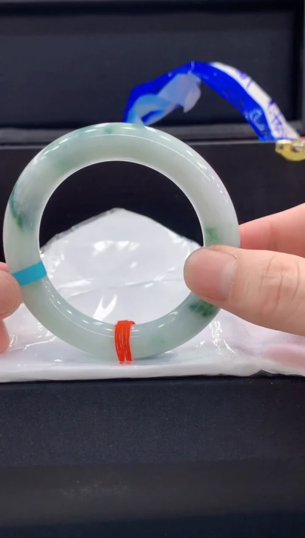 未镶嵌手镯翡翠翡翠手镯