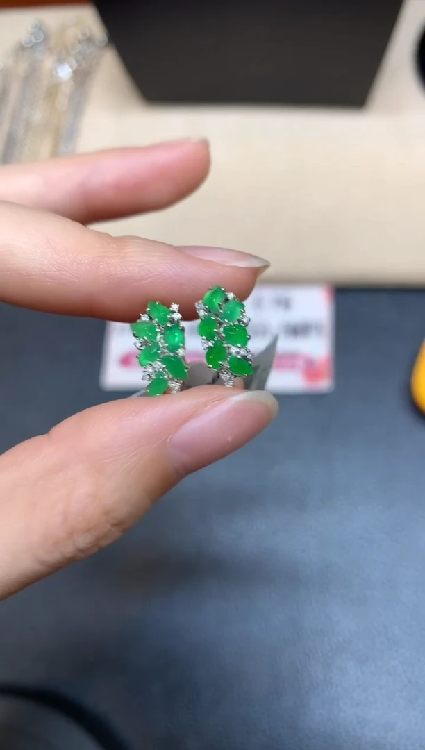 【闪购商品】翡翠耳饰18K金镶嵌【无鉴赏期