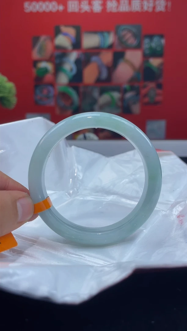 翡翠手镯未镶嵌手镯5