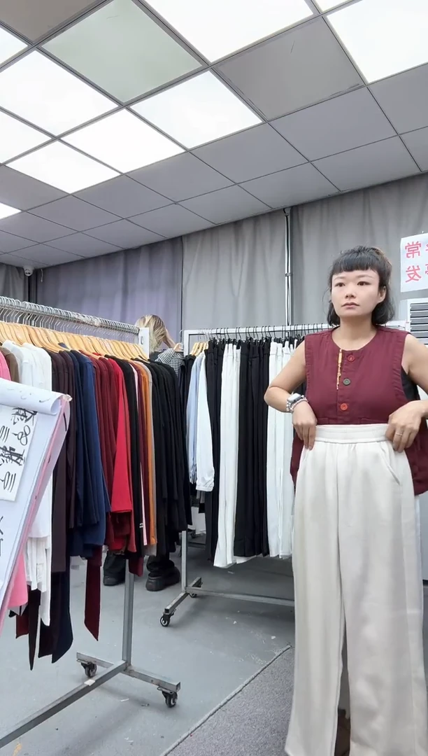 大码大哥家漂亮衣服漂亮颜色