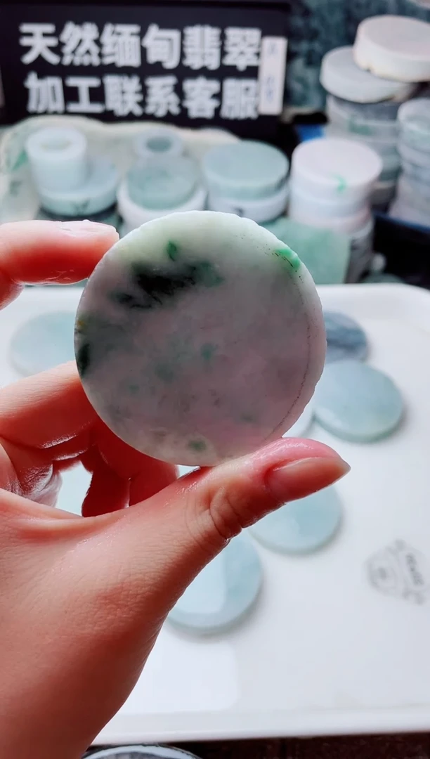 翡翠未镶嵌颈饰3050.....