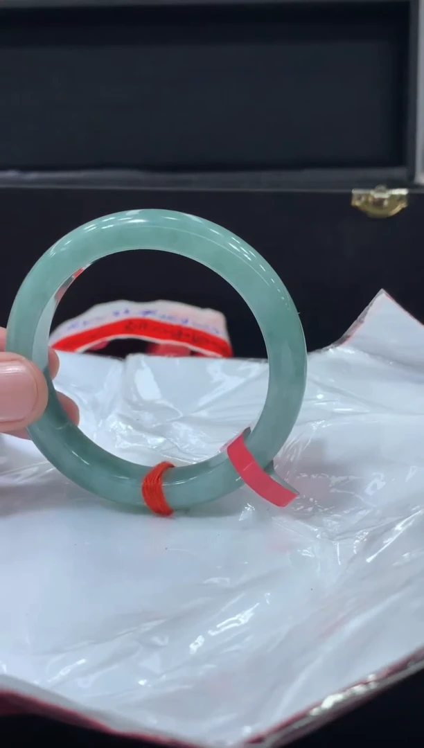 未镶嵌手镯翡翠翡翠手镯