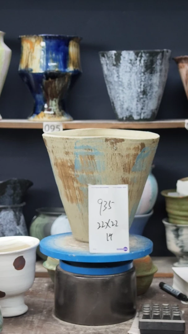 江西景德镇花盆微瑕935