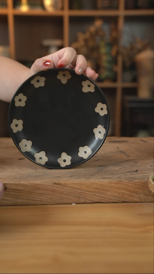 040黑色雕刻小花的7英寸月光盘