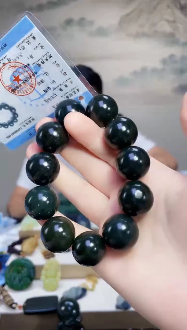 和田玉未镶嵌颈饰1