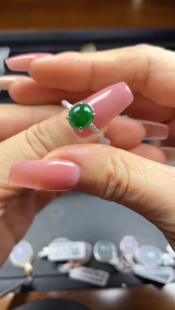 银S925镶嵌戒指翡翠天然翡翠A货