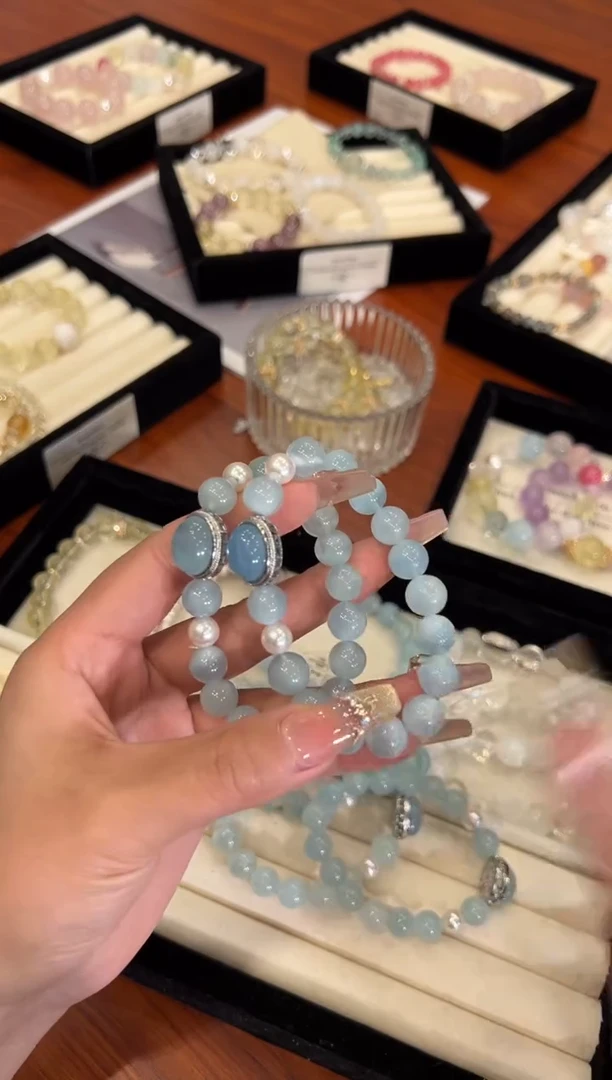 【闪购商品】水晶手链合金海蓝宝手链x1495