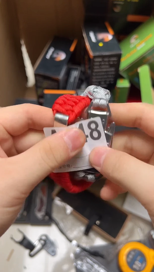 精品户外多功能用品工具