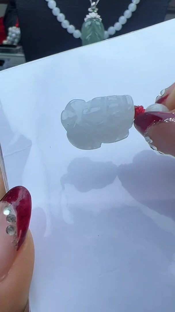 【闪购商品】翡翠颈饰未镶嵌貔貅