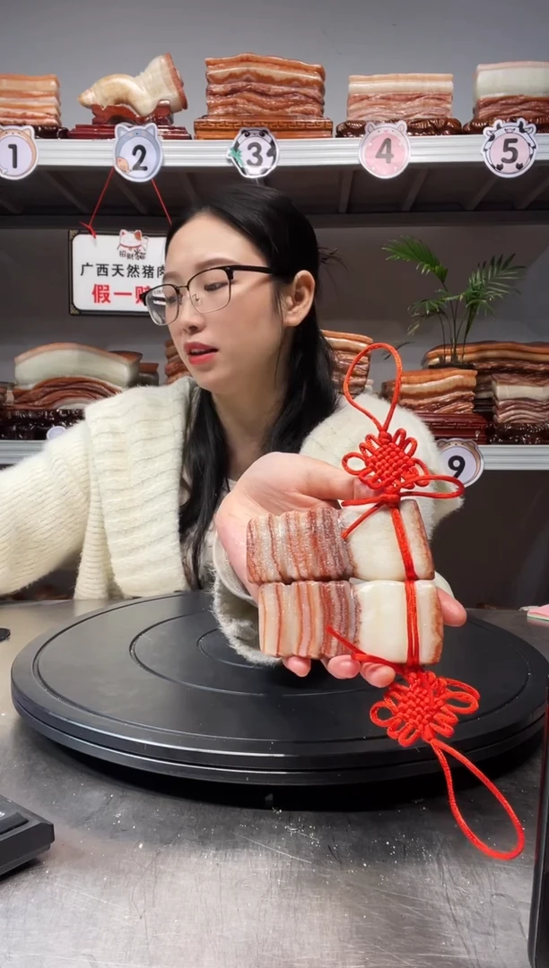 【闪购商品】天然石材柳州猪肉石