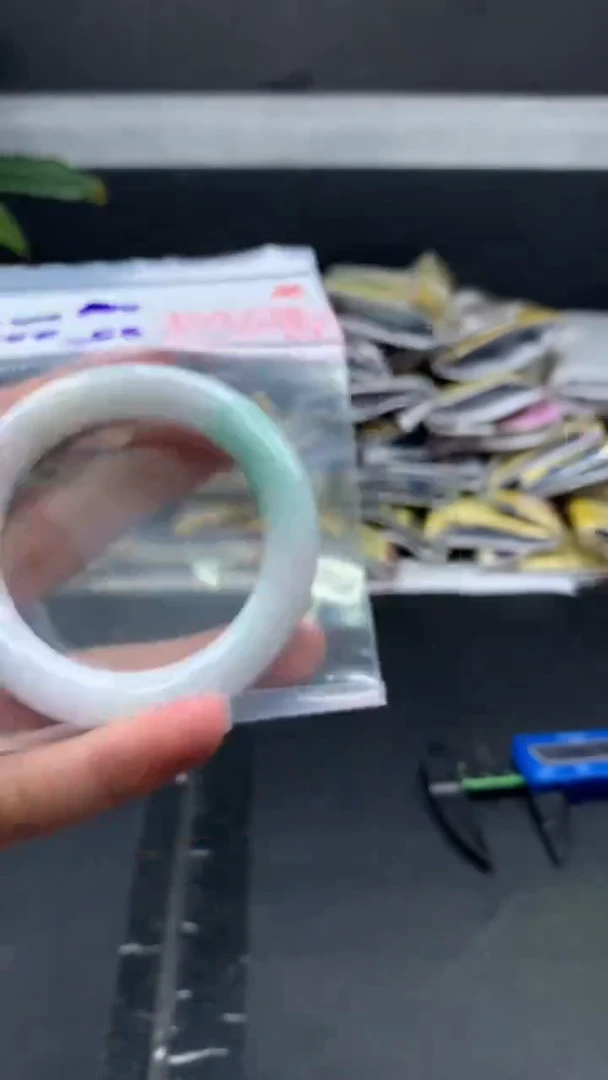 未镶嵌定制翡翠拍一发一 88
