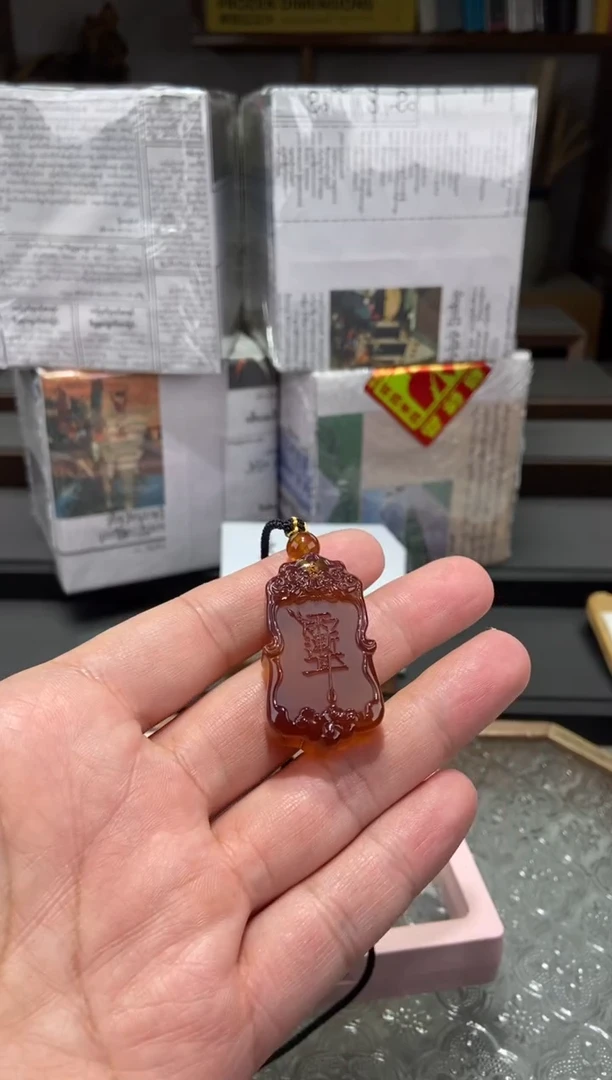 琥珀颈饰未镶嵌紫薇讳