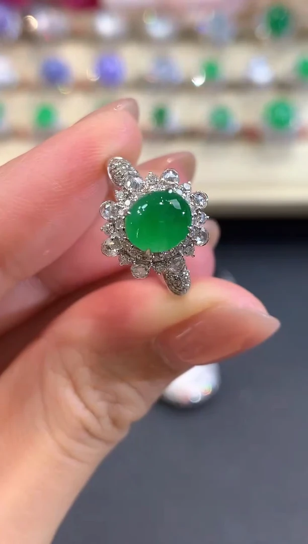 18K金镶嵌戒指翡翠a63