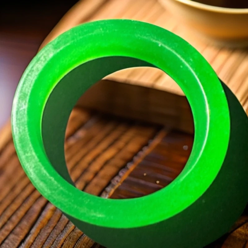 绿色方镯子手镯子