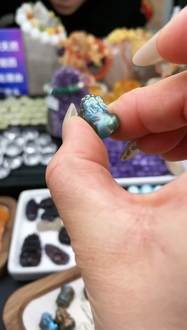 【闪购商品】月光石吊坠(不含链)未镶嵌58a多样性发其一/2.3/1个