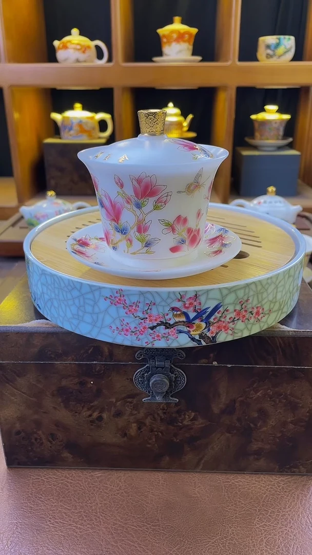 羊脂玉金玉满堂盖碗