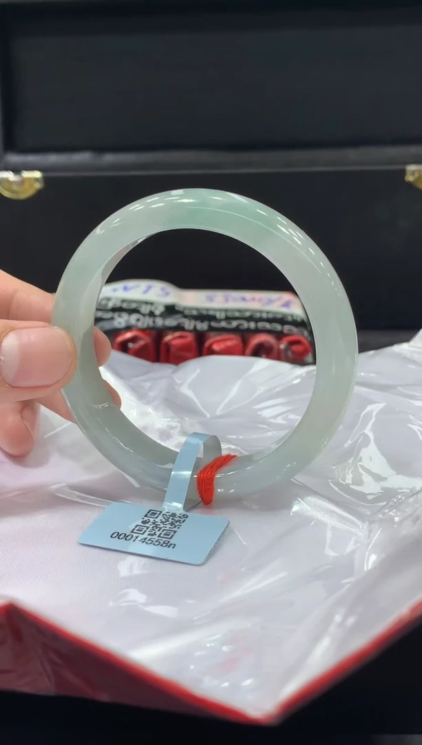 未镶嵌手镯翡翠翡翠手镯
