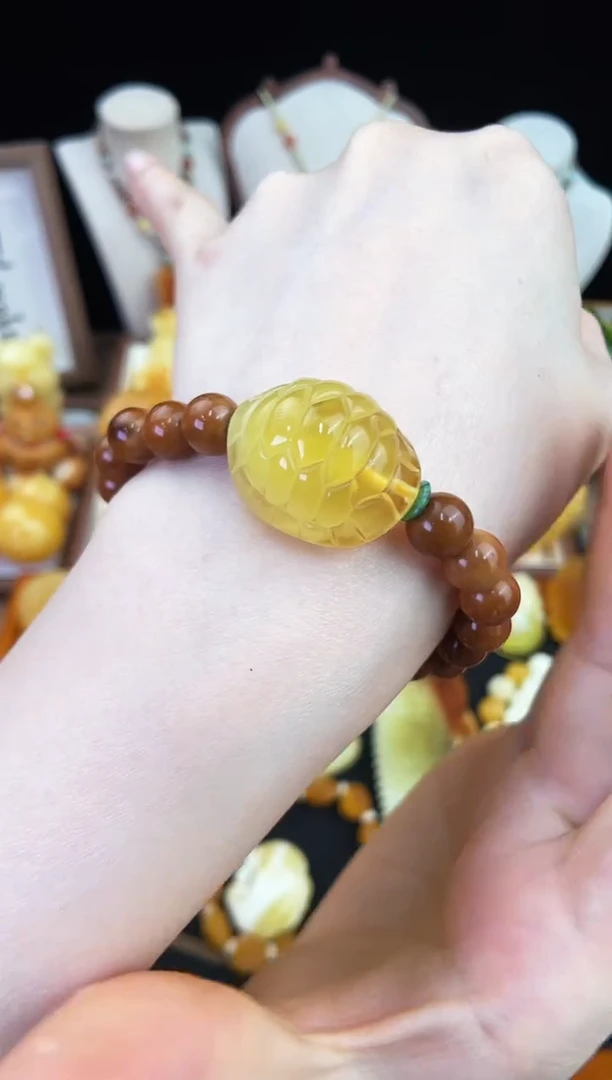 琥珀未镶嵌珠宝奇石柒月