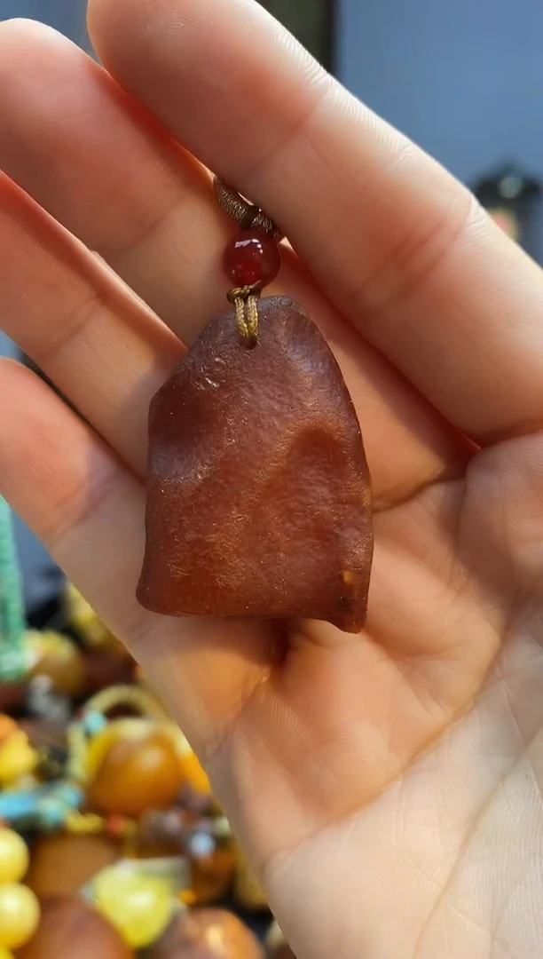 琥珀颈饰未镶嵌吊坠