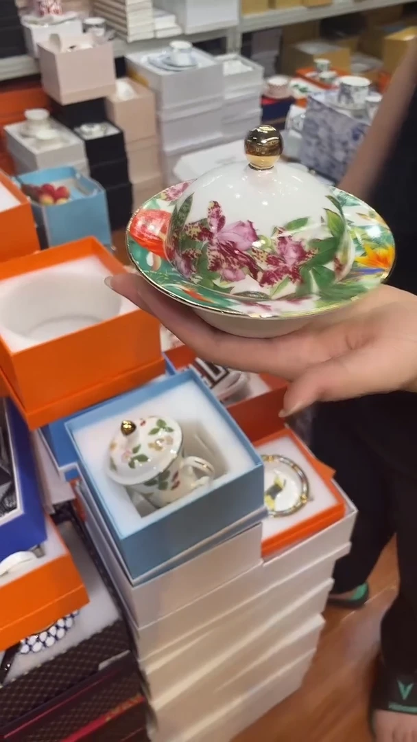 杯鸿辉家品牌瓷器，京东包邮！