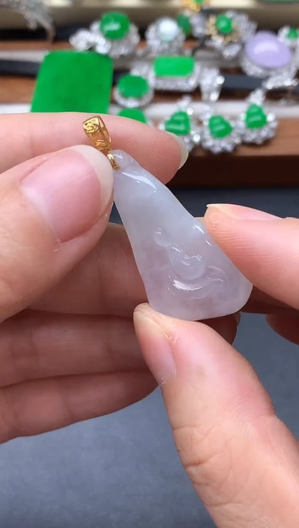 颈饰18K金镶嵌翡翠19-中国好珍宝