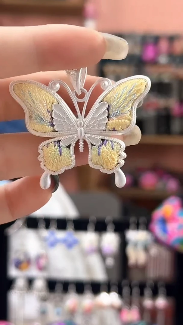 织绣云织谣老绣饰品258