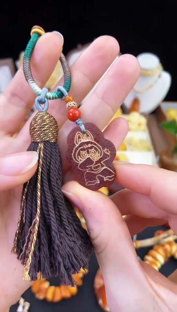 琥珀未镶嵌珠宝奇石柒月