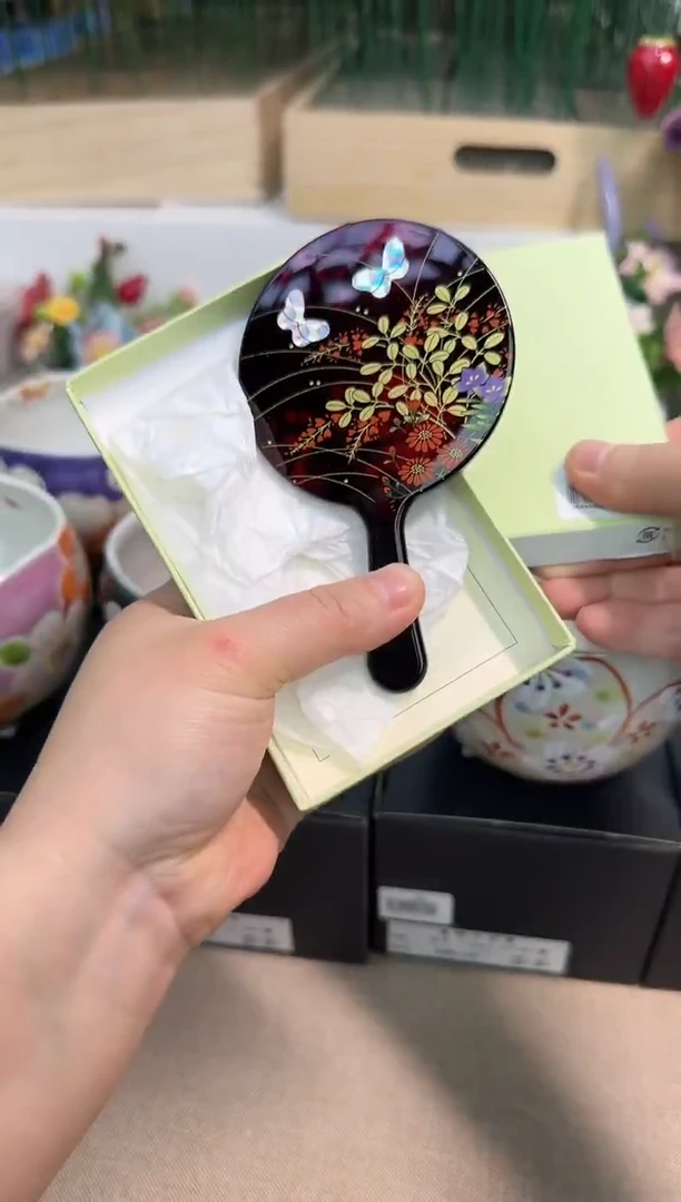 瓷片辰辰家的瓷器真好看