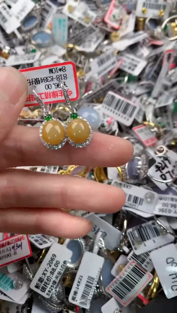 银S925镶嵌戒指翡翠777          2