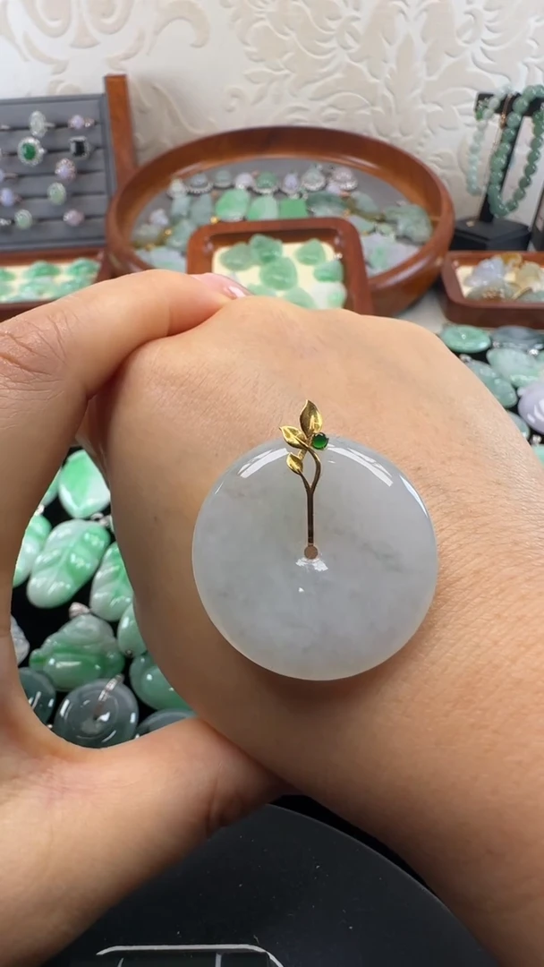 吊坠(不含链)18K金镶嵌翡翠平安扣