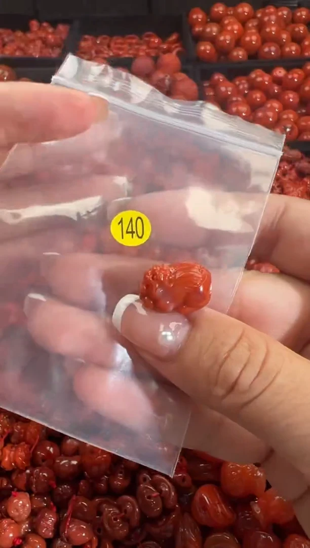 颈饰未镶嵌南红玛瑙11
