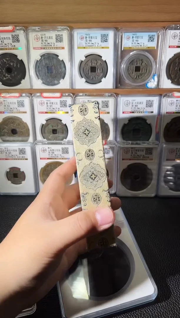 铜卧**云111111111