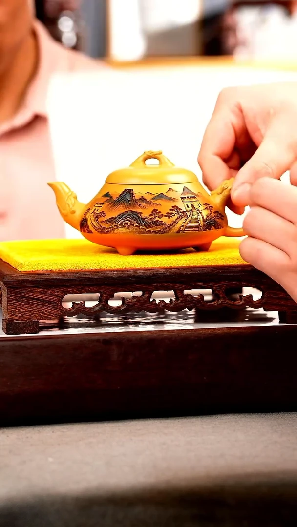 茶壶紫砂帝王金 汉棠石瓢 彩刻长城