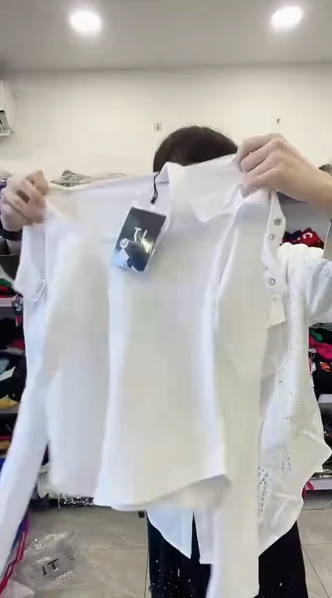 闪电购精品女装13L瑕