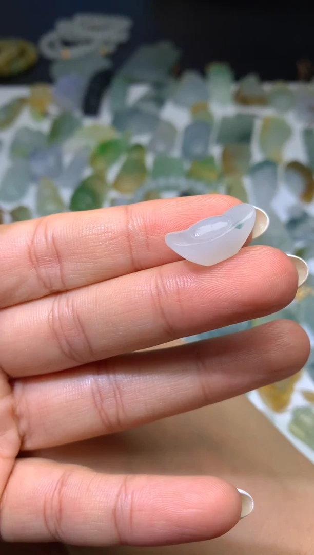 未镶嵌定制翡翠毛货