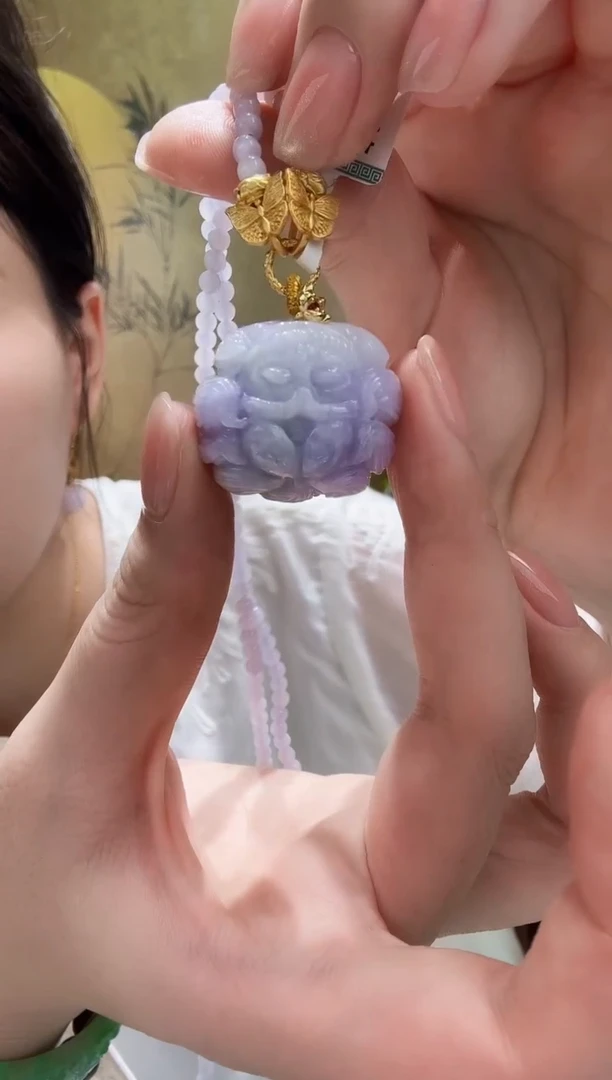 颈饰未镶嵌翡翠吊坠