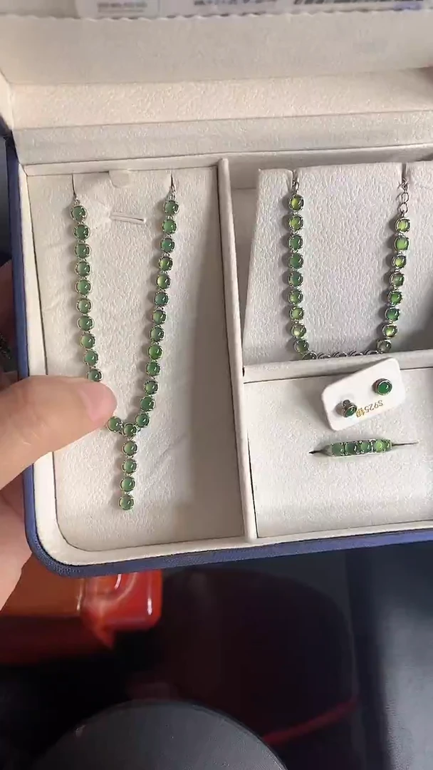 颈饰银S925镶嵌翡翠46