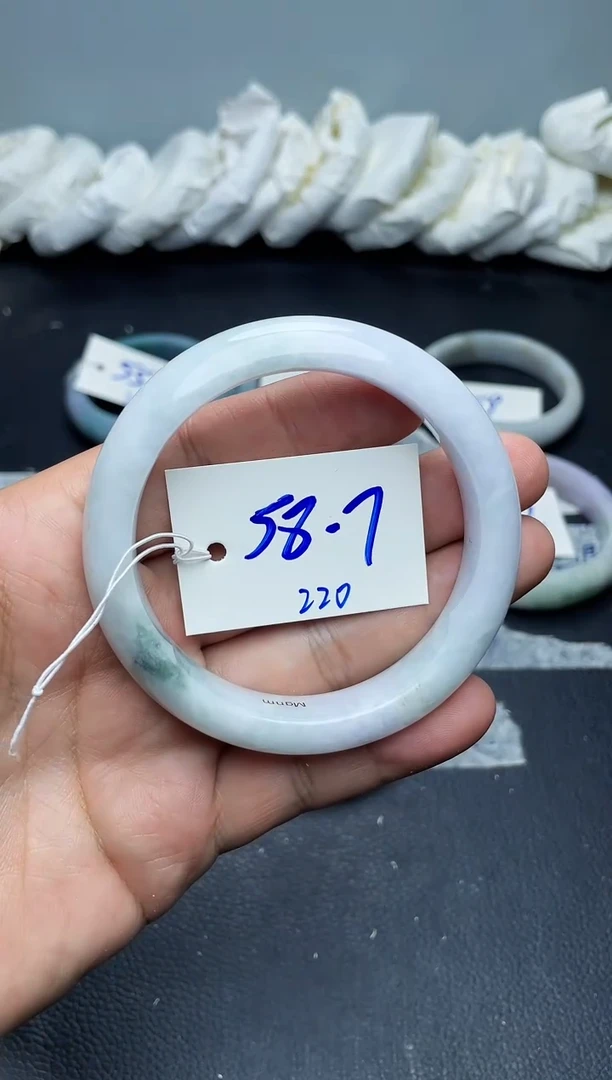 未镶嵌手镯翡翠220