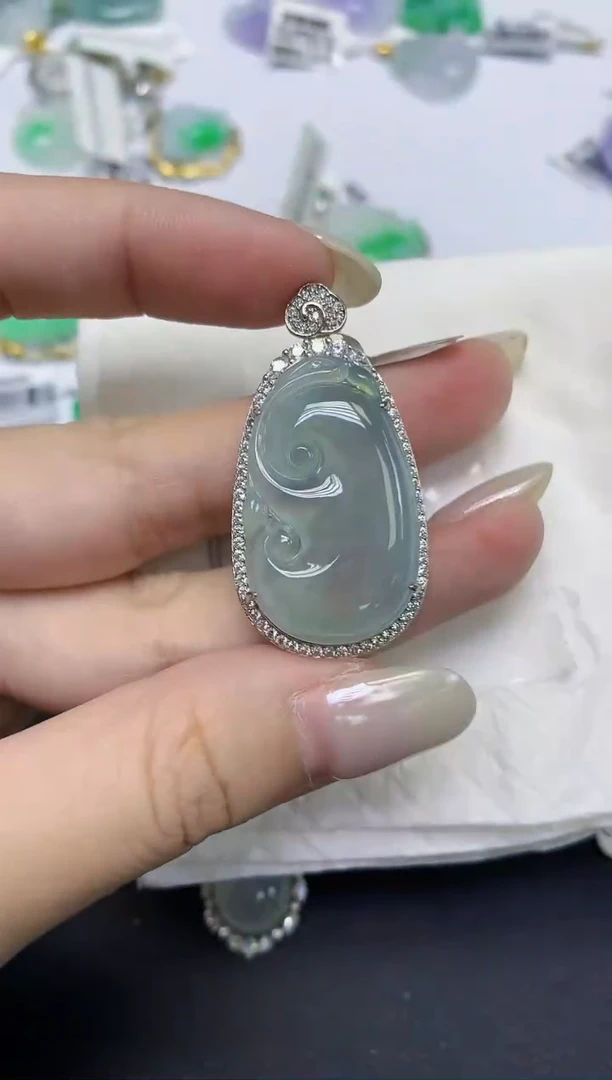 颈饰未镶嵌翡翠天然缅甸翡翠A货多样性发一件