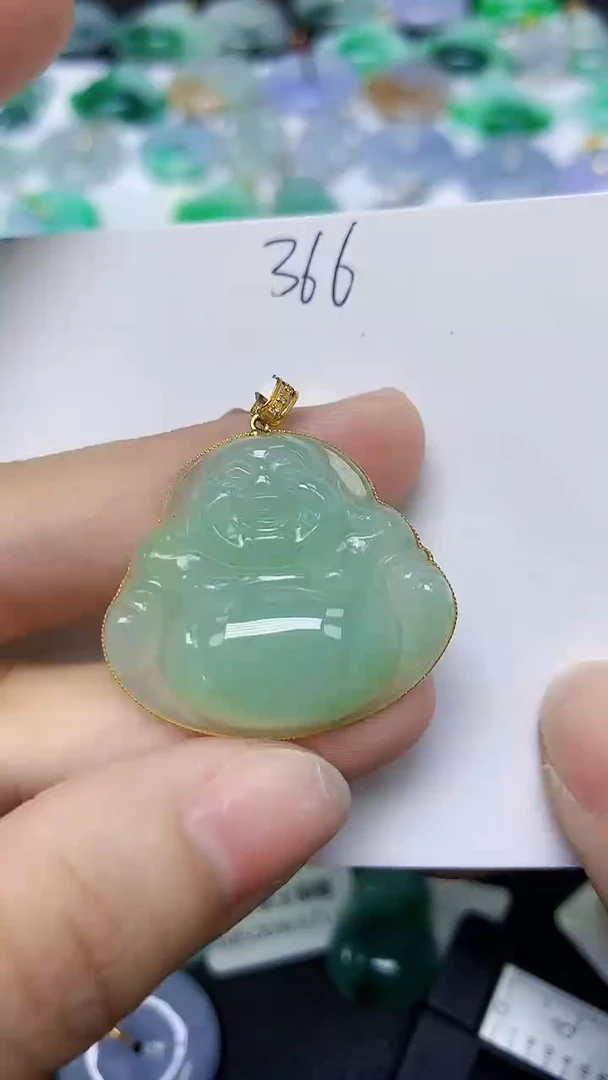 翡翠18K金镶嵌颈饰 天然缅甸翡翠A货