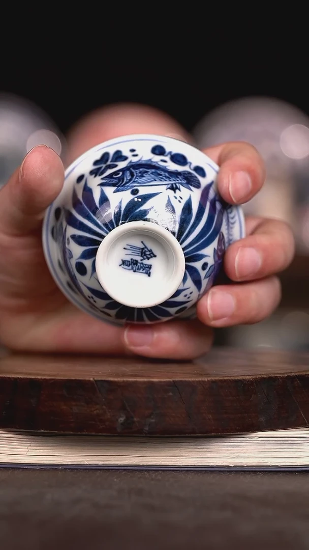 微瑕福利 现代瓷小高脚杯